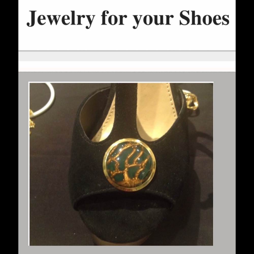 Green/Gold Shoe Jewelry Clips